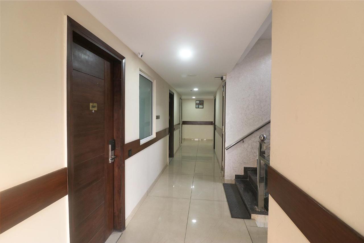 Fabhotel Mid Town Grand Panchkula Esterno foto